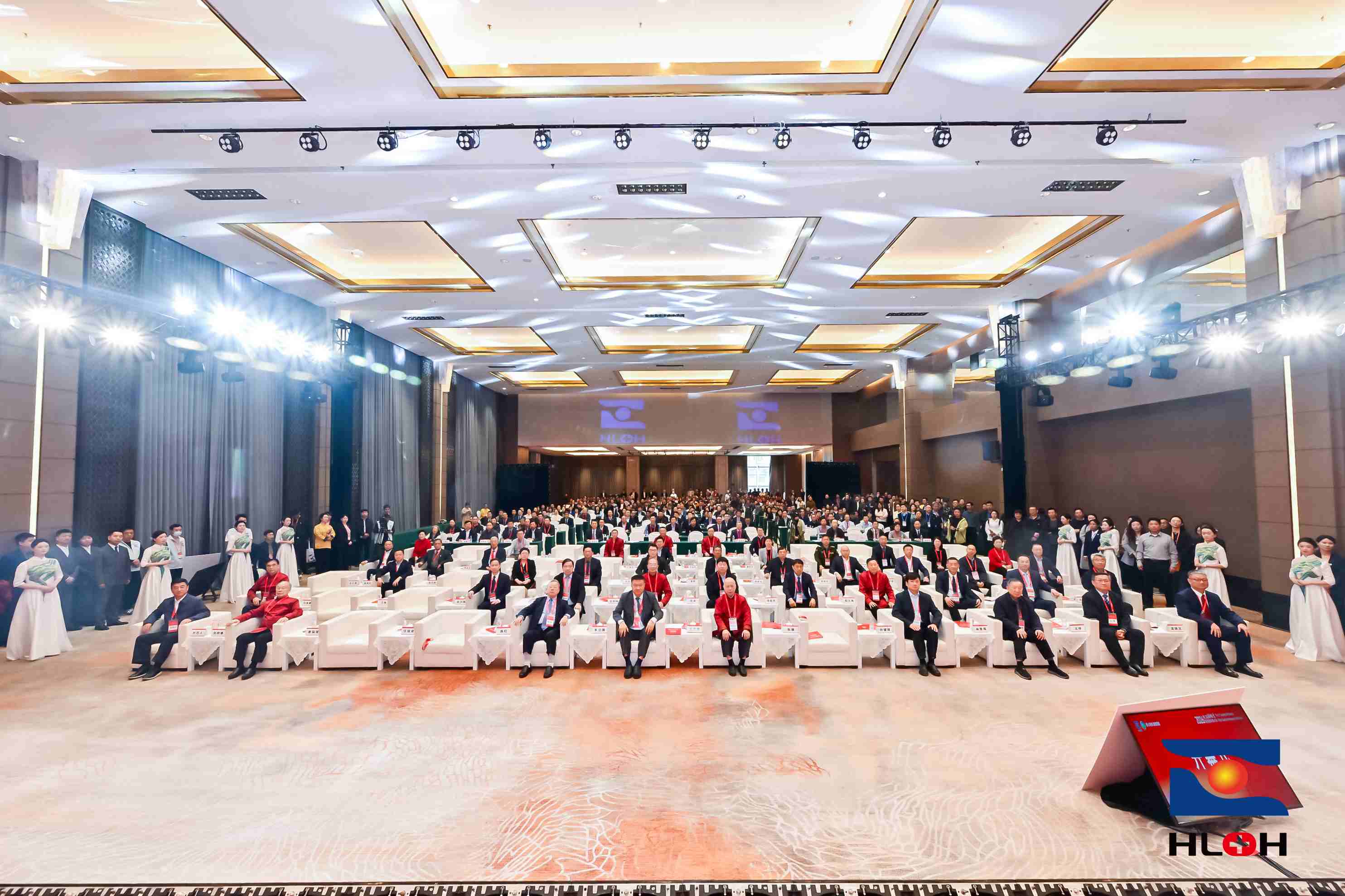 �ڶ��조�������ǡ���������չ���˳����Ļ������ǿƷ�չ����ͼ